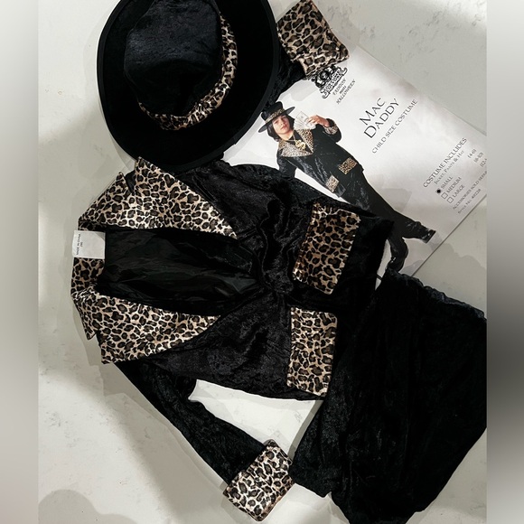 Child's Mac Daddy Costume with Leopard Accents - Picture 6 of 9